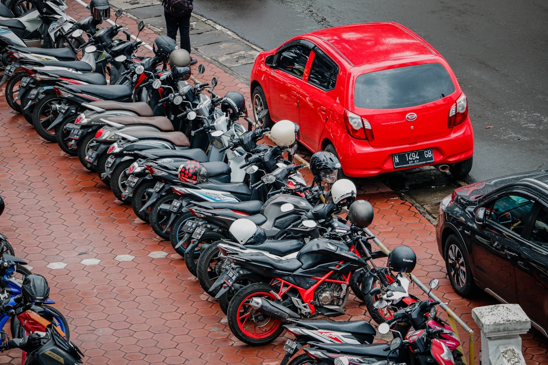 découvrez comment la technologie de conduite transforme l'avenir de la mobilité avec des innovations telles que les voitures autonomes, les systèmes de sécurité avancés et les solutions de connectivité. explorez les dernières tendances et les développements qui redéfinissent notre façon de conduire.